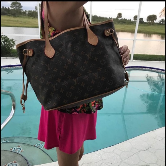 Louis Vuitton purse